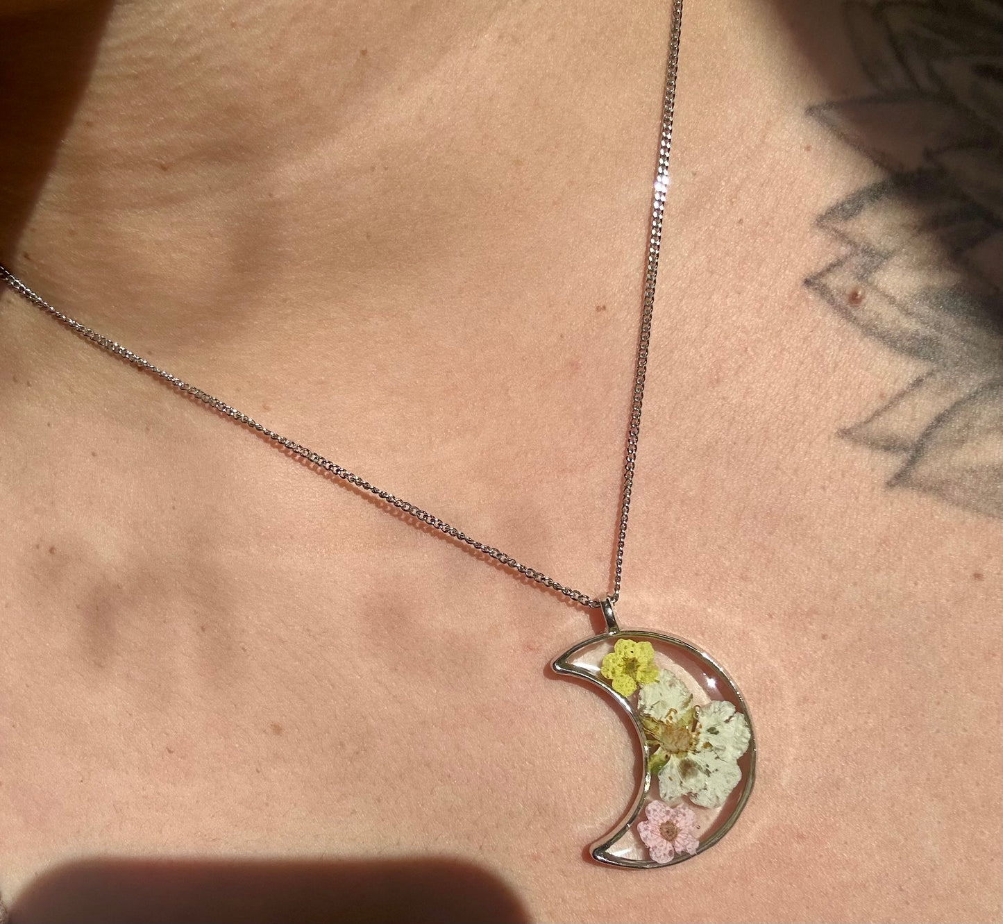Pendant Necklaces, silver/stainless steel, real pressed florals