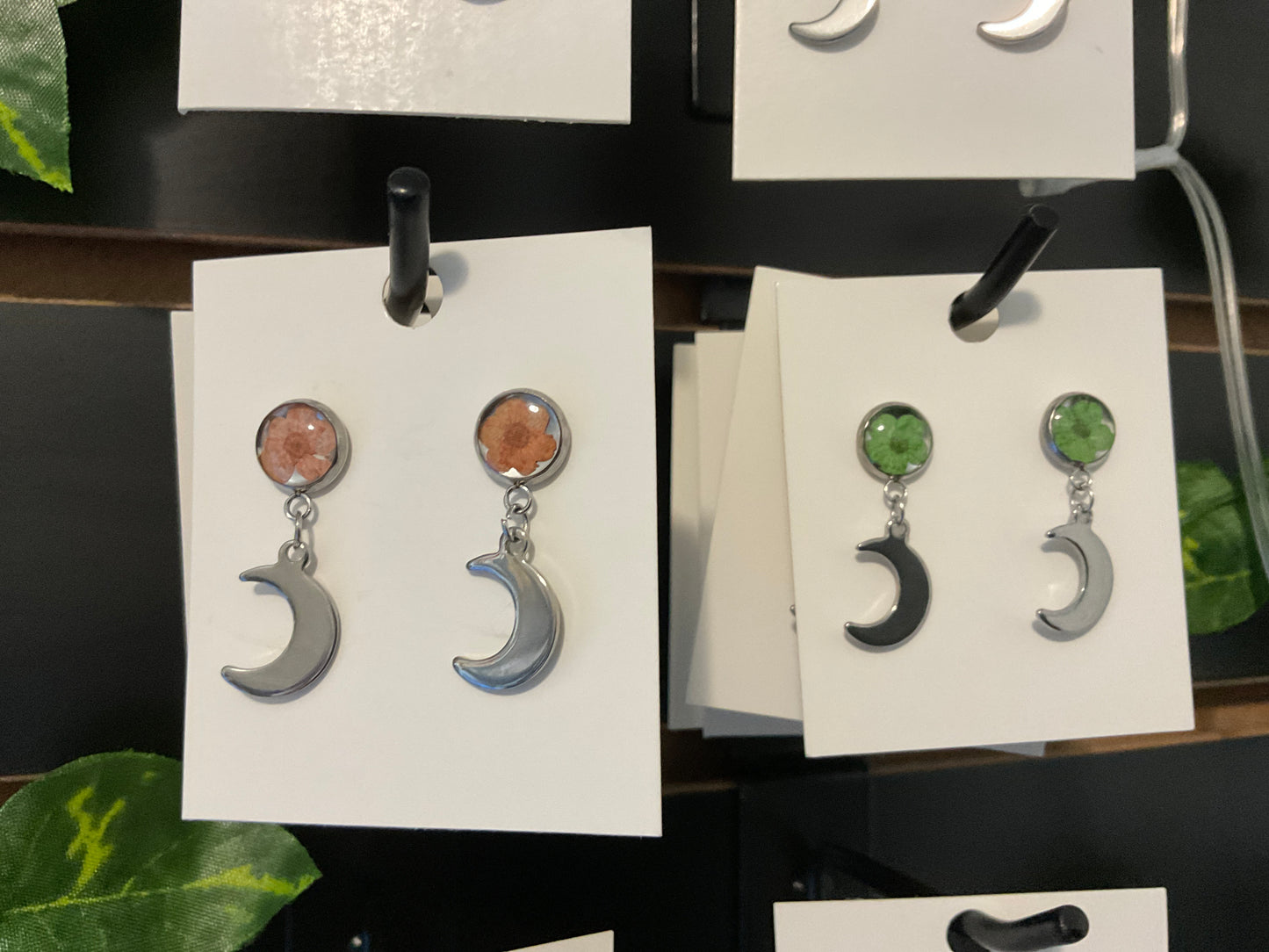Dangle earrings, real dried flowers, stainless steel